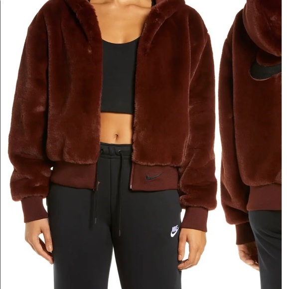 🏷 NWT Nike Sportwear Essential Faux Fur Jacket Bronze Eclipse SM - Retails $175 - Picture 2 of 9
